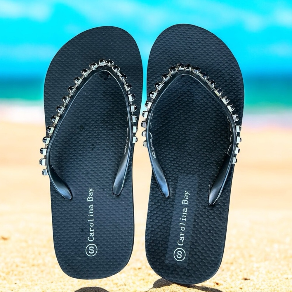 Carolina Bay Rhinestone Flip Flops Black Women’s Size 6 Thong Sandals
